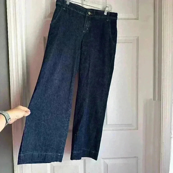 Lilly Pulitzer Main Line Fit Denim Jeans Size 4 Wide Leg Crop - Picture 1 of 8